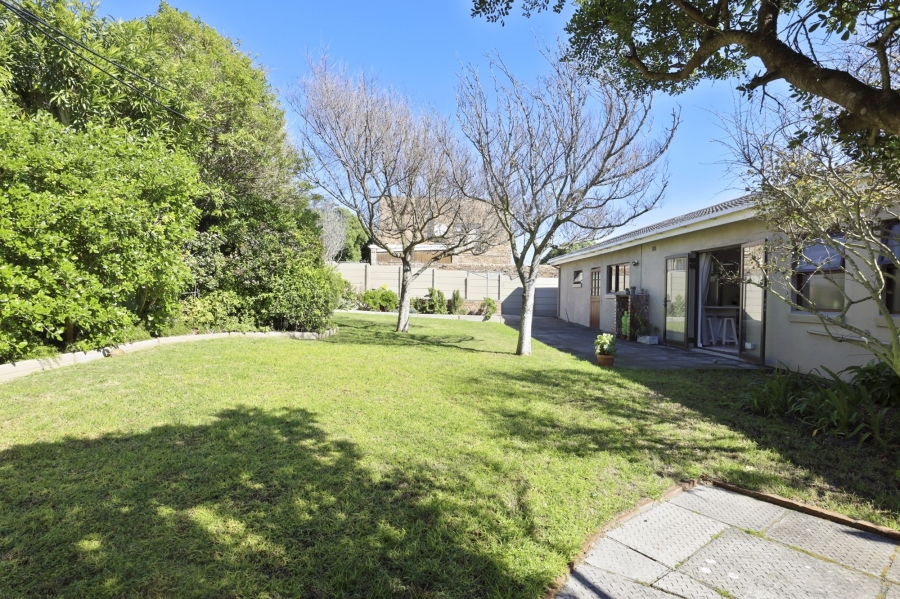 4 Bedroom Property for Sale in Melkbosstrand Central Western Cape